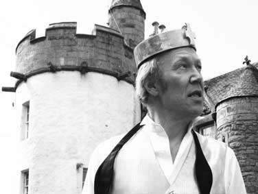 Ian Sexon as King Arthur