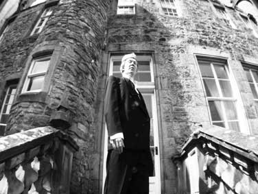 Ian Sexon as King Arthur